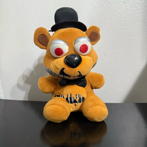 Five Nights at Freddy’s Funko 2016 Nightmare Freddy Plush - Picture 1 of 10